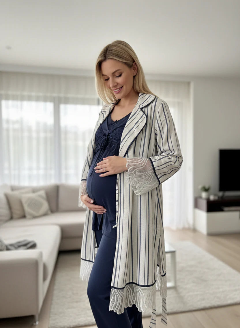 Lacivert Dantel Detaylı Emzirme Özellikli Çizgili Sabahlıklı Lohusa Pijama Takımı-6207
